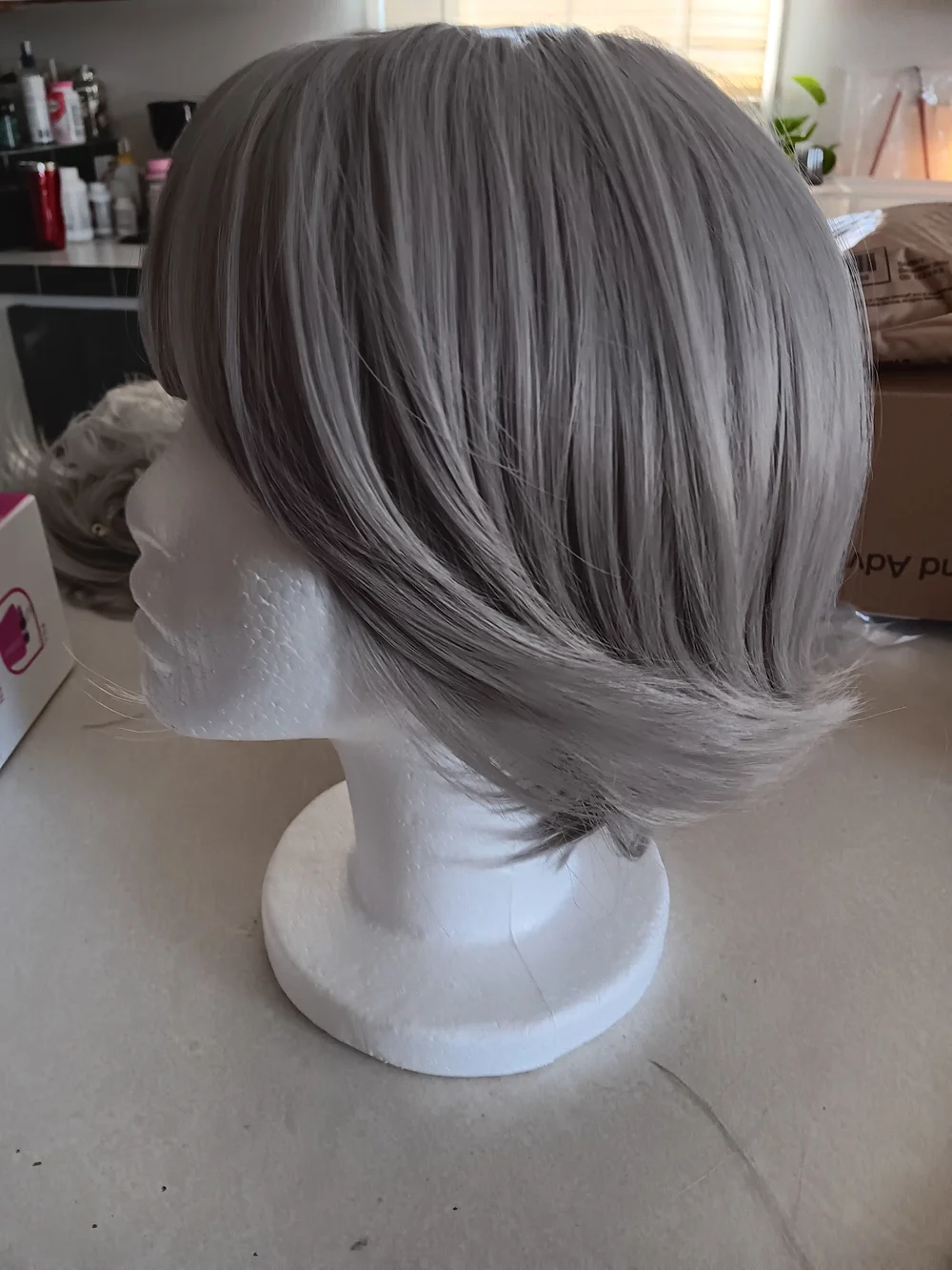 Short Layered Women's Wig in Silver Gray Synthetic
